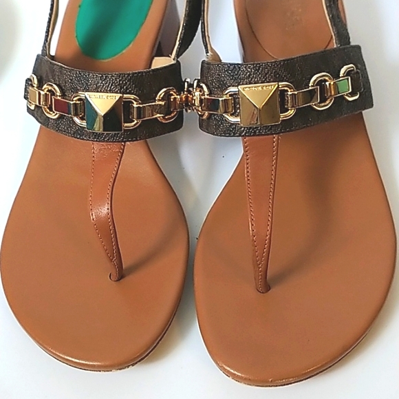 Michael Kors Charlton Sandals - Picture 10 of 12